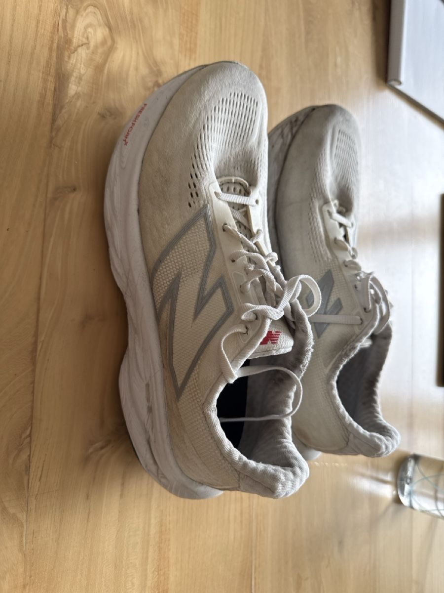 New Balance Herrenschuhe: New Balance 1080 V14 – Gebraucht aus Zollikon von the_wcm8