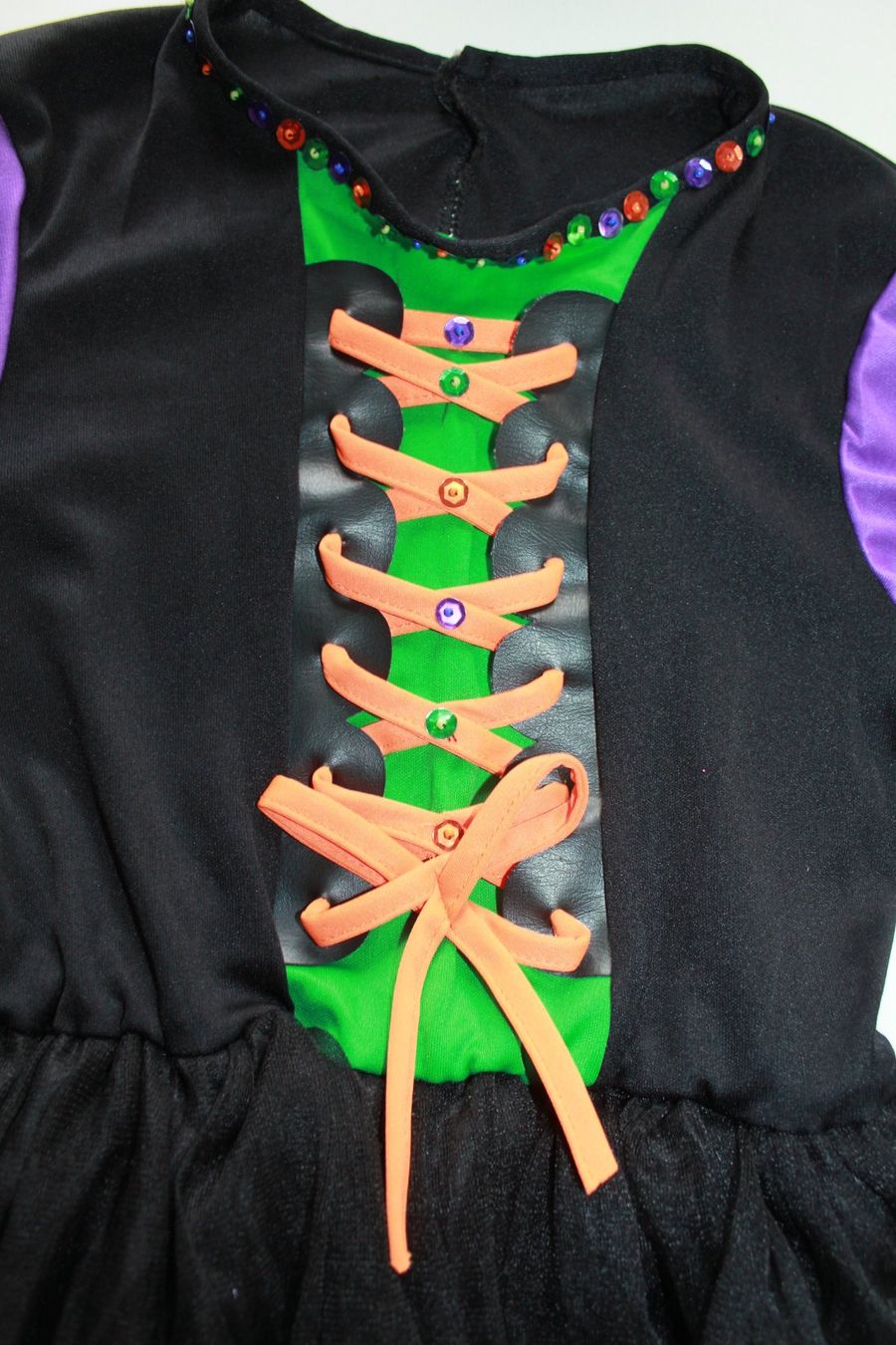 Costumes: Costume sorcière / Hexe t. 5 - 6 ans – D'occasion à Peseux par CoolShoping 4