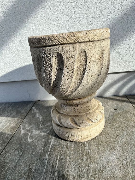 Blumentopf mit Säule für den Garten Kaufen auf Ricardo