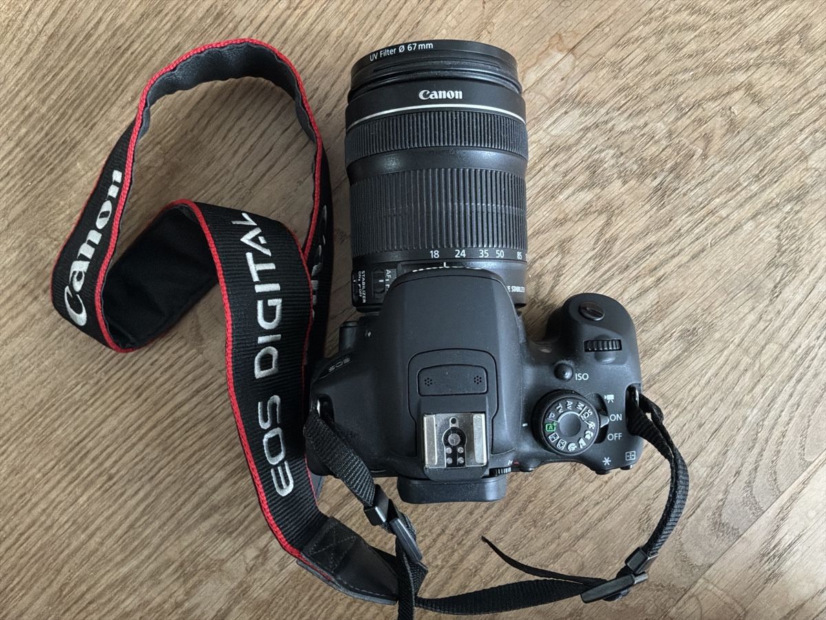 Canon Fotocamera: Digitale Spiegelreflexkamera Canon EOS 700D – Usato da Oberwil b. Zug venduto da asb_cct9 3