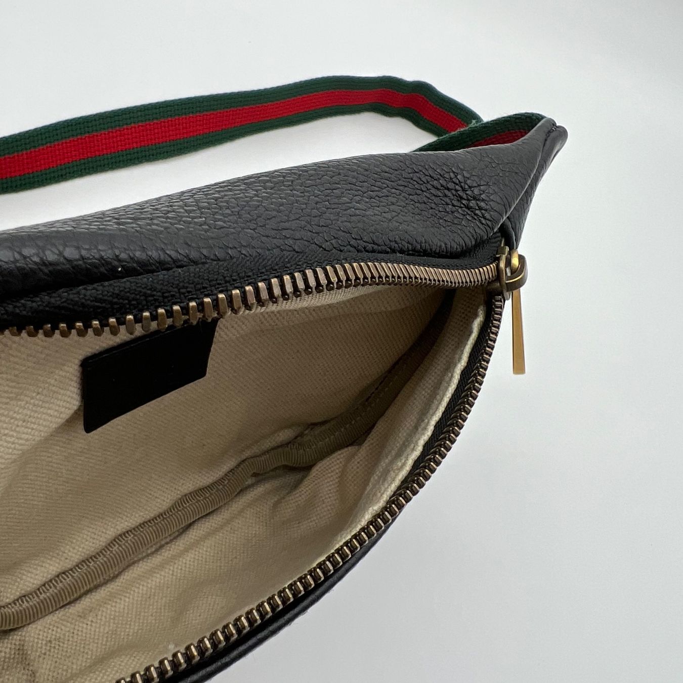 Gucci Taschen: Gucci Bauchtasche – Gebraucht aus Nebikon von LuxuNow 8