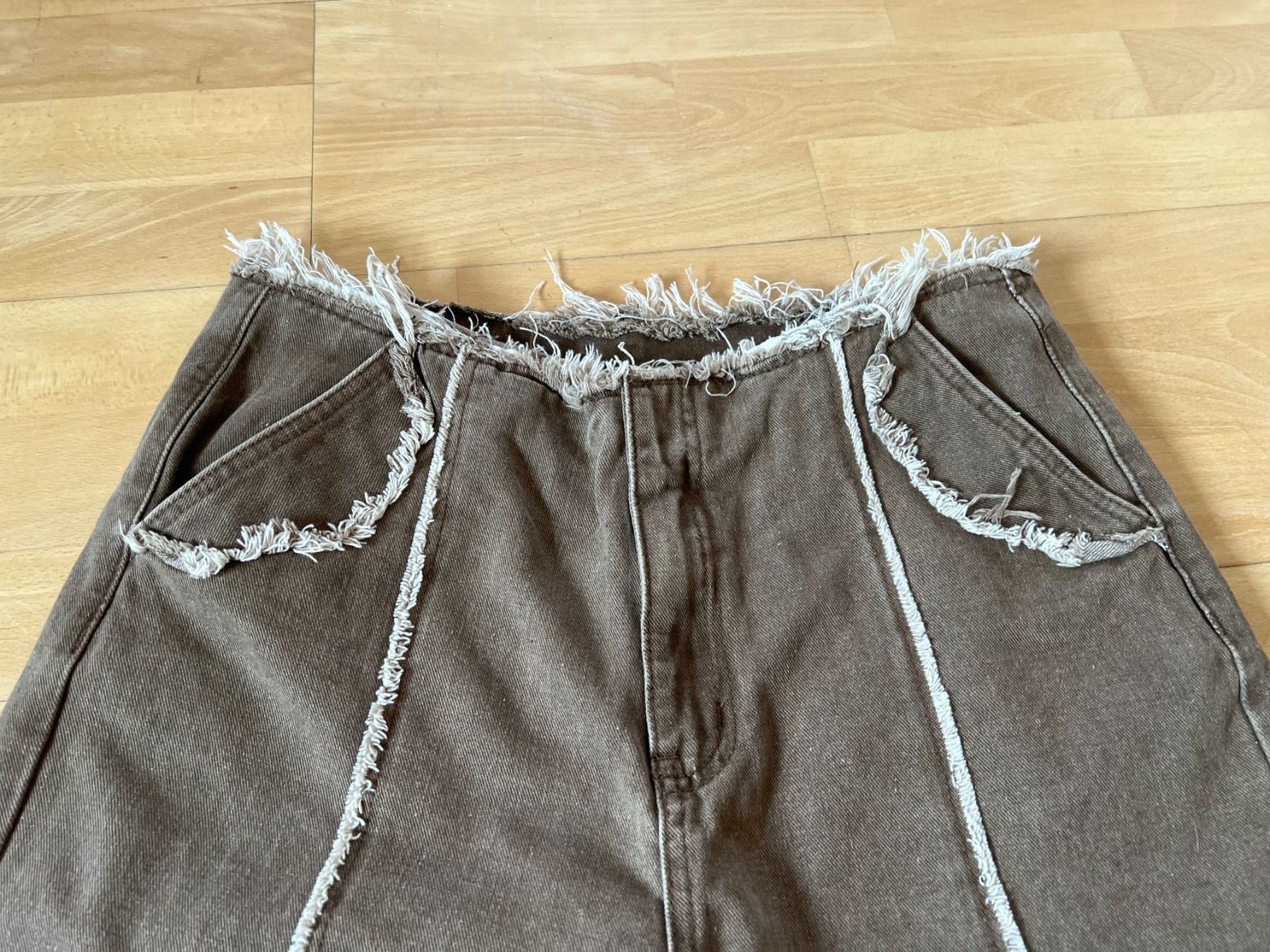 Jeans: SUMWON Jeans, Gr. 29, Braun, NEU – Nuovo e nell'imballaggio originale da Worb venduto da farben20zauber 4