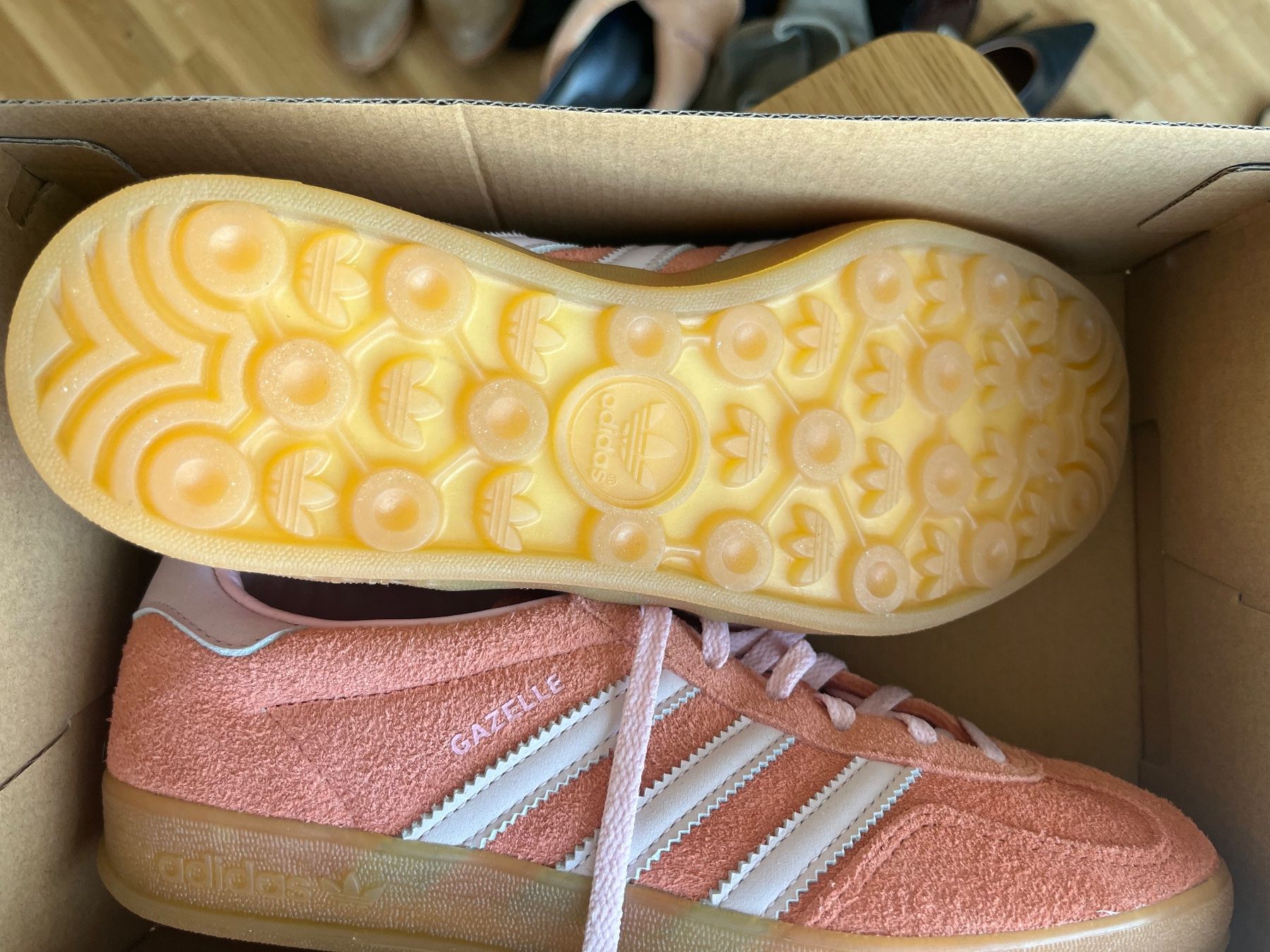 Adidas Scarpe da donna: Adidas neu Gazelle – Usato da Dübendorf venduto da gas_2wcn 1