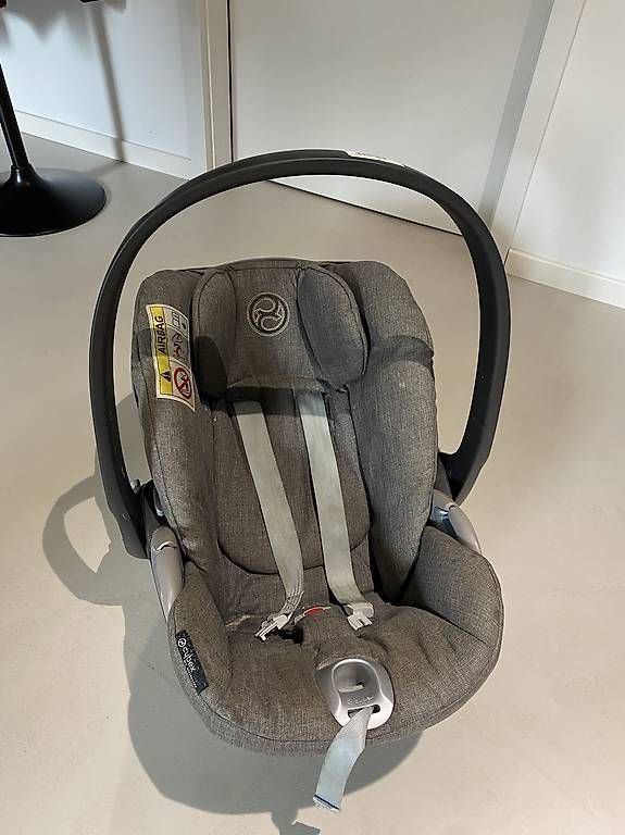 Seggiolini per auto: Cybex Babyschale Cloud Z i-Size – Usato da Sempach venduto da ak.kleinthomae 1