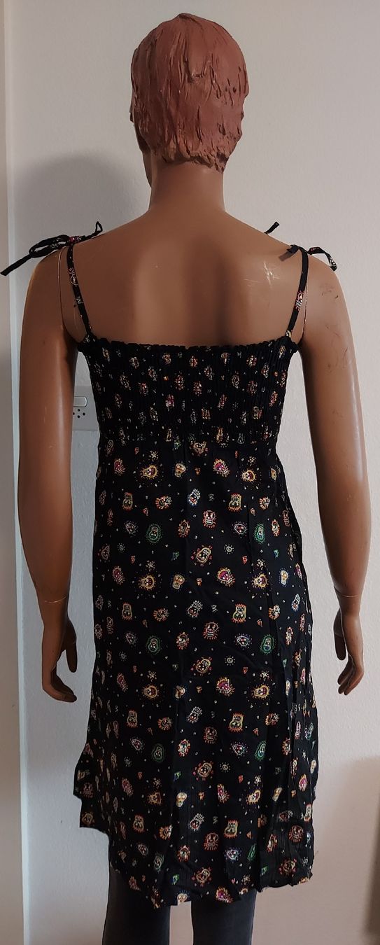 Vestiti: Sommerkleid Schwarz mit Muster, Gr. S/M – Usato da Basel venduto da Allerlei-Basel 1
