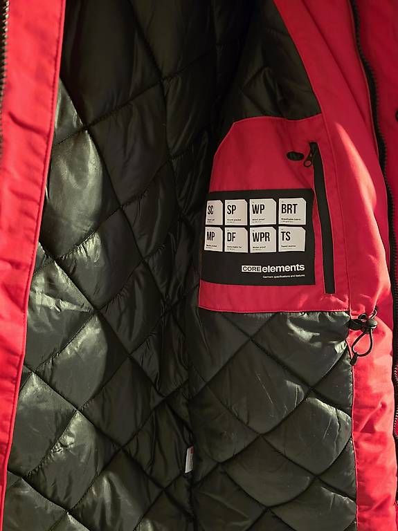 Cappotti: Superdry Everest Parka - Jack and Jones  – Usato da Buchs LU venduto da san_df8f 2