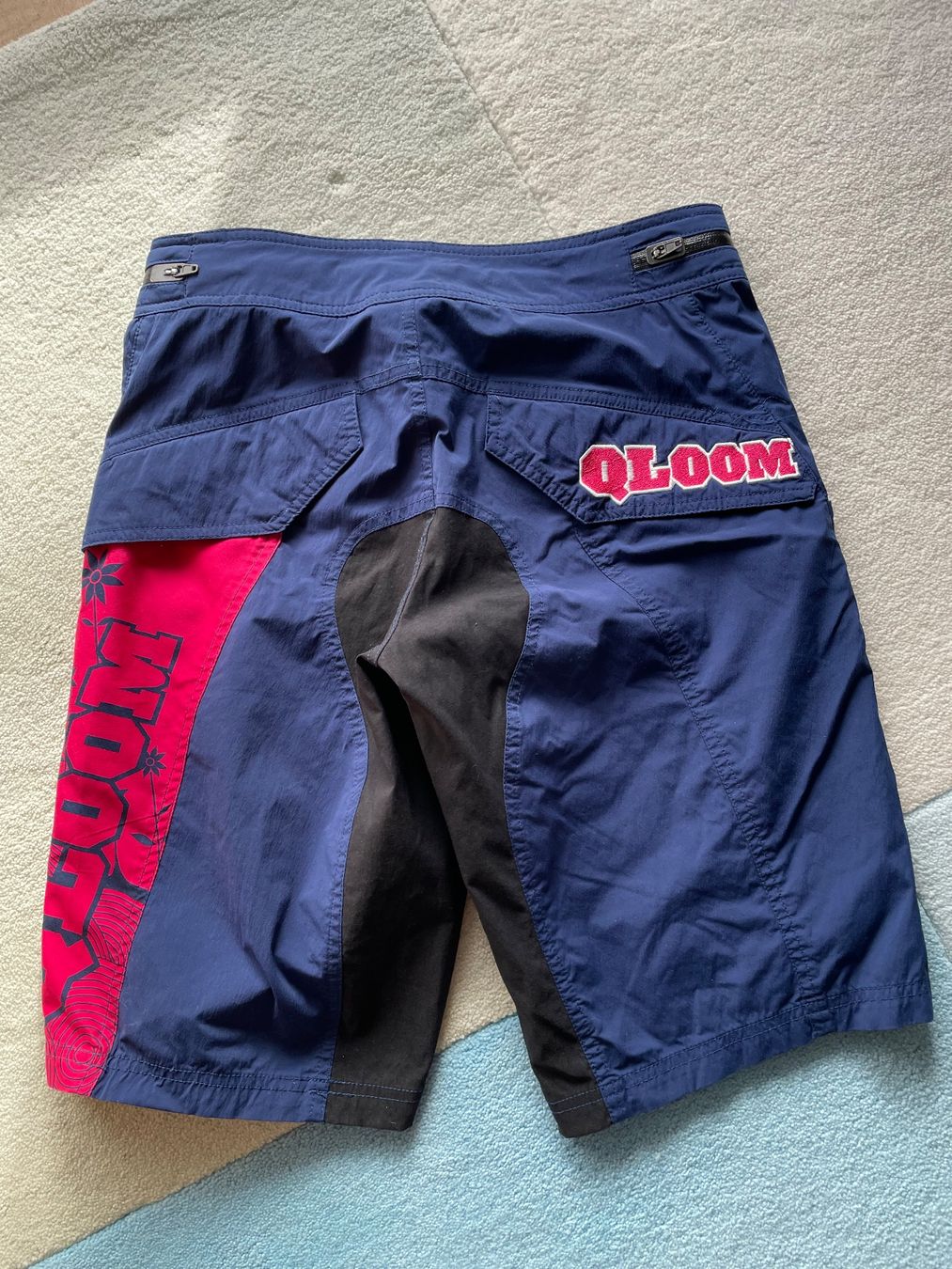 Qloom Pantaloni: QLOOM Bikeshorts – Usato da Uzwil venduto da rosgi22 1