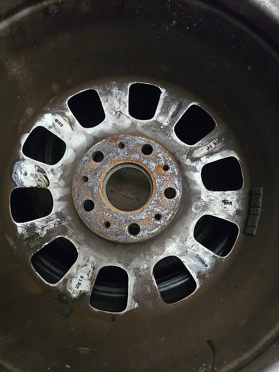 BMW Cerchioni: BMW E46 Alufelgen 5 1/2 J16 – Usato da Laupersdorf venduto da strizini 1