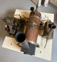 Dampfmaschine Modellbau mit Kessel und Zylinder