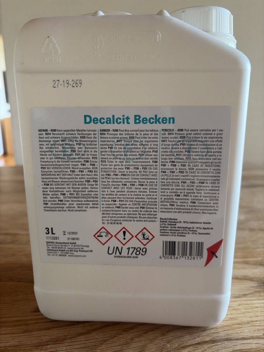 Piscine: Decalcit Becken Bayrol – Usato da Freidorf TG venduto da ibipatria 1