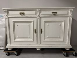 Kommode (Shabby Chic) 156 x 99 x 57 cm. Abholort Rickenbach