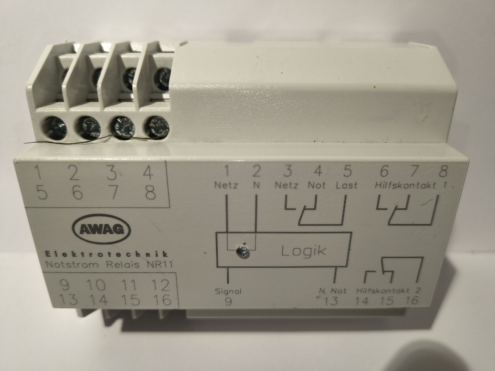 Componenti elettronici: AWAG Elektrotechnik Notstrom Relais NR11 – Usato da St. Gallen venduto da Bir_Rer 1