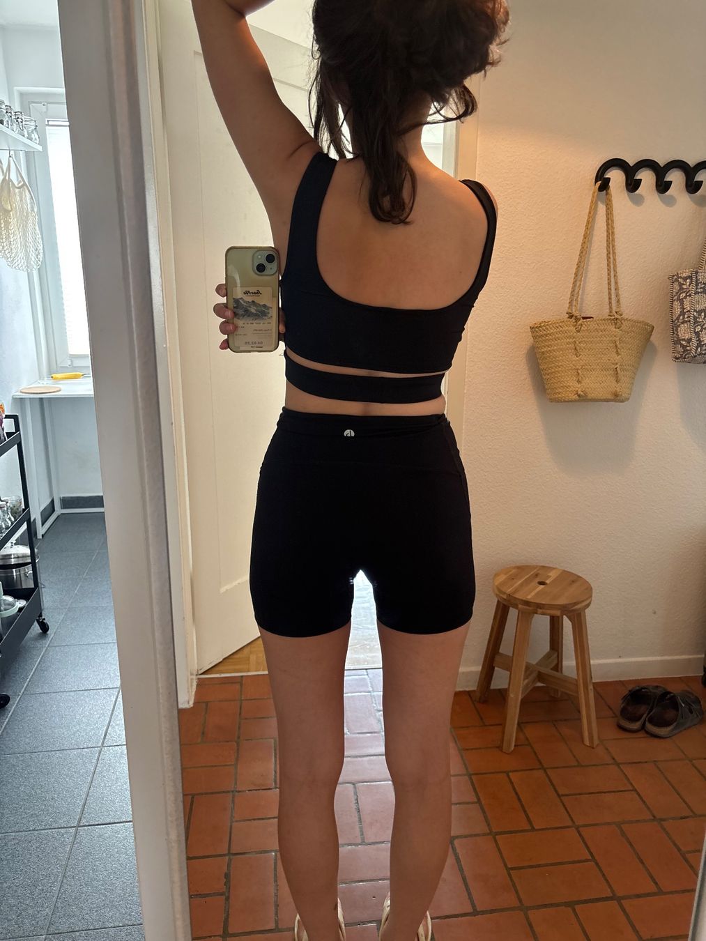 Tops: Crop Top von Gina Tricot – Neu (gemäss Beschreibung) aus Zürich von nnsn