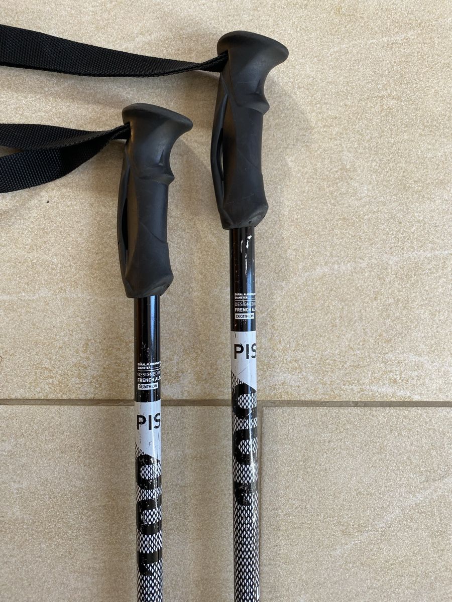Bastoncini da sci: Bâton de ski Wedze piste 110cm – Usato da Ogens venduto da ced_qn5v 1