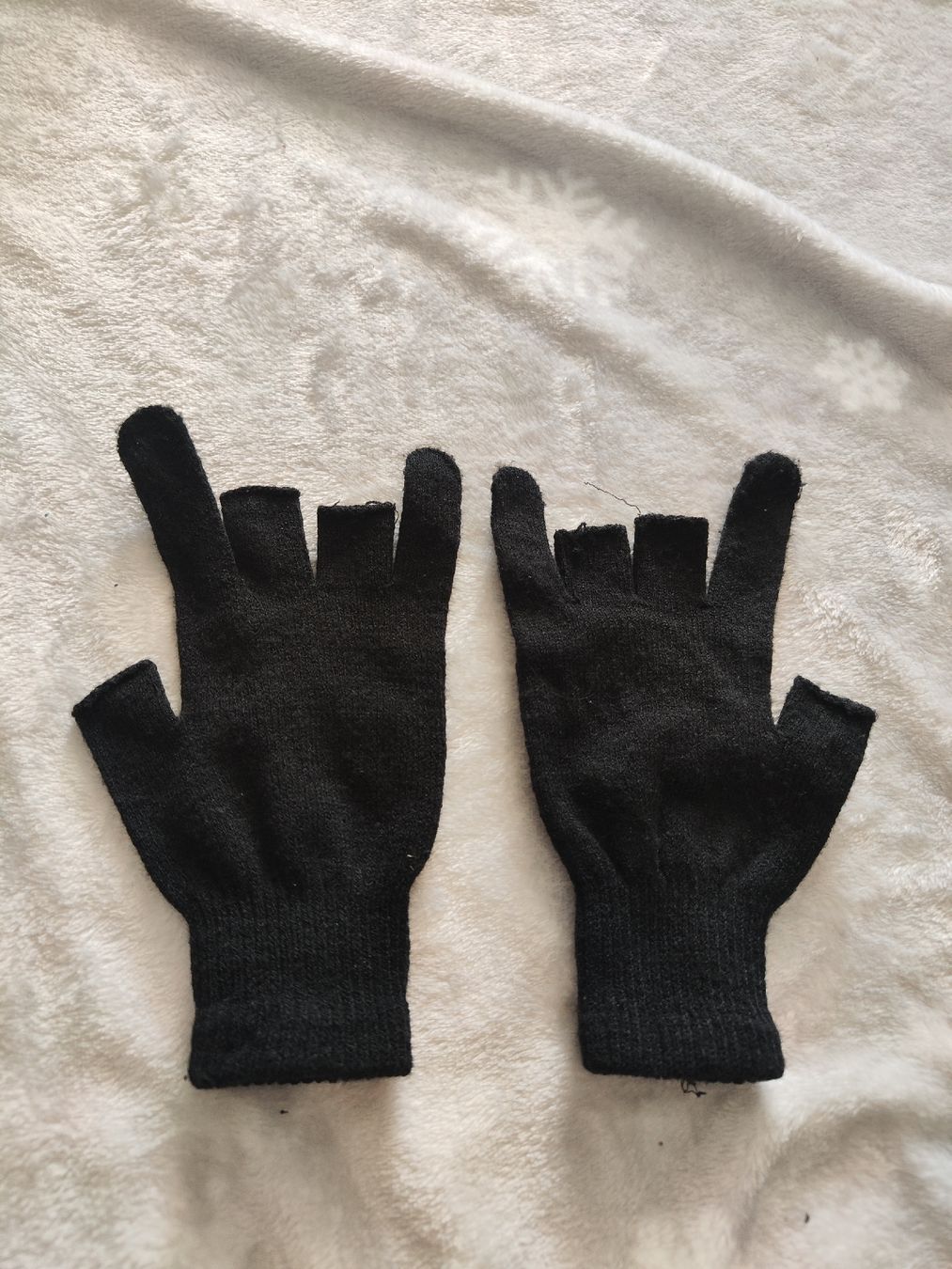 Handschuhe & Handstulpen: EMP Handschuhe – Gebraucht aus Kollbrunn von Anaranth13 1