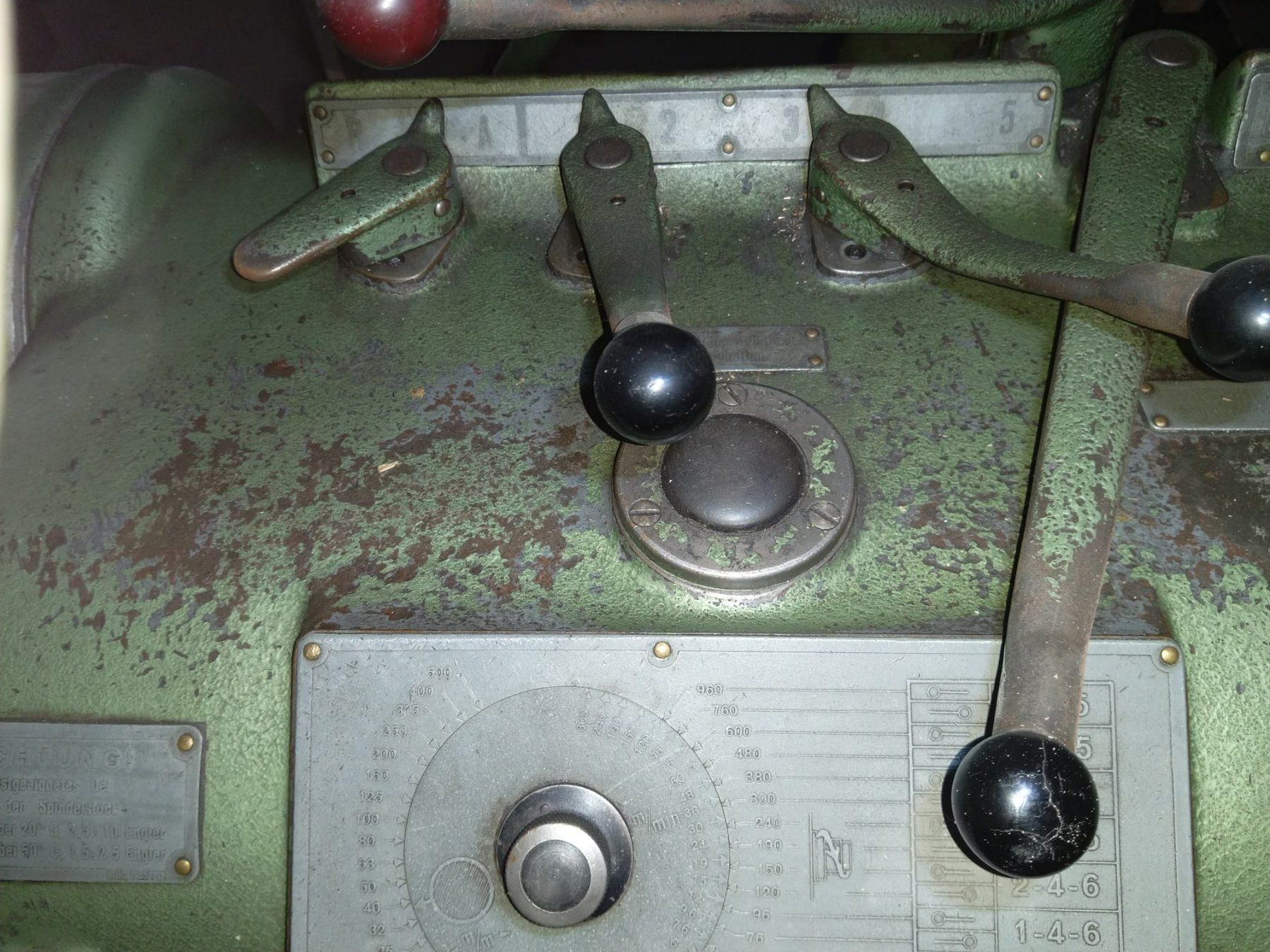 Oerlikon Toutes les machines: Drehbank Oerlikon – D'occasion à Menznau par Hilli 5