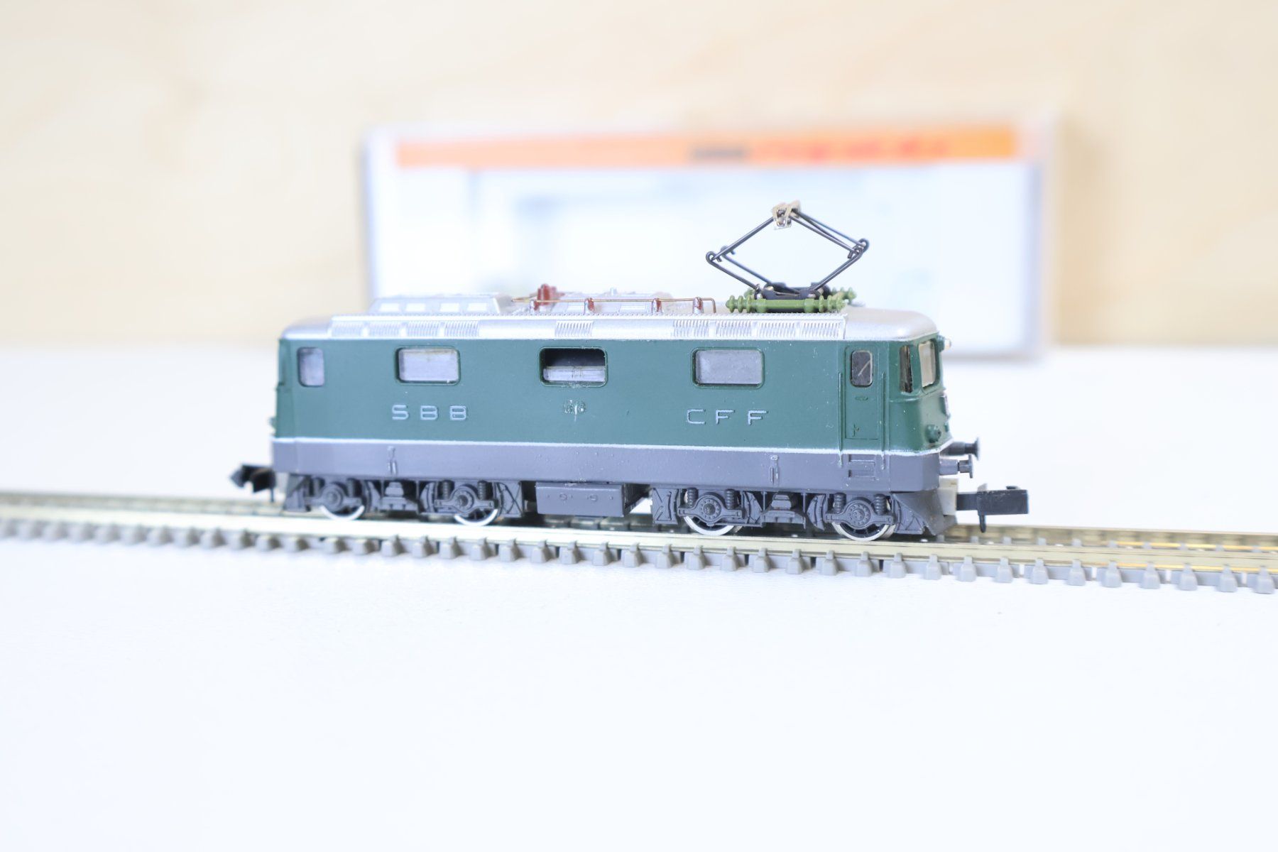 Arnold Modellini di ferrovie: ARNOLD SBB Re 4/4 E-Lok - Spur N – Usato da Winterthur venduto da Monstera 3