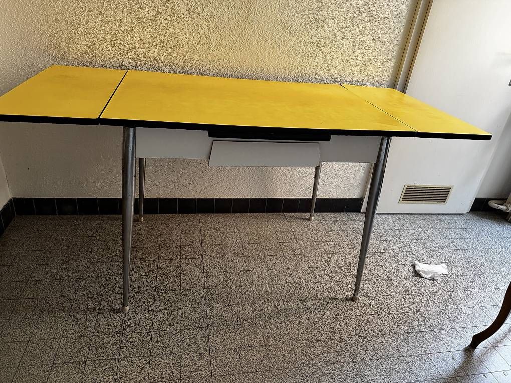 Tavoli: Kelko Küchentisch 1963 – Usato da Zürich venduto da antoineb02 3