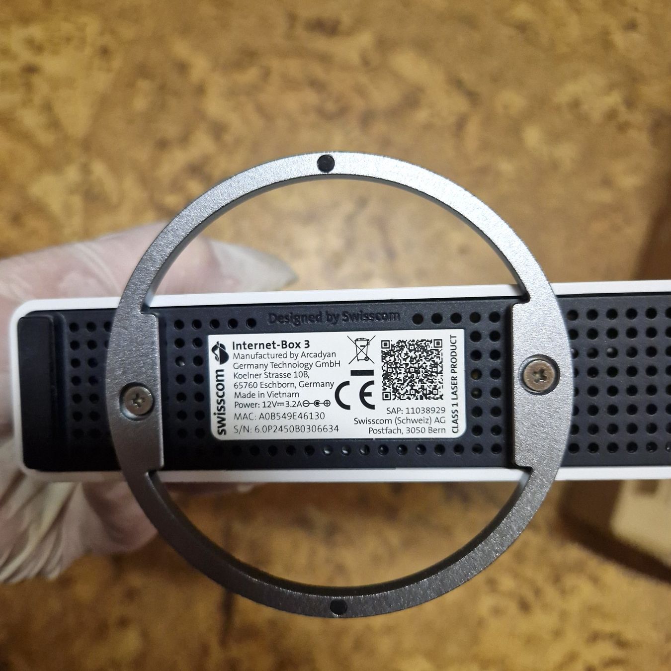 Swisscom Modem & Router: Swisscom Internet-Box 3 mit Glasfaser-Zubehör – Usato da Uetendorf venduto da Schraedi 4