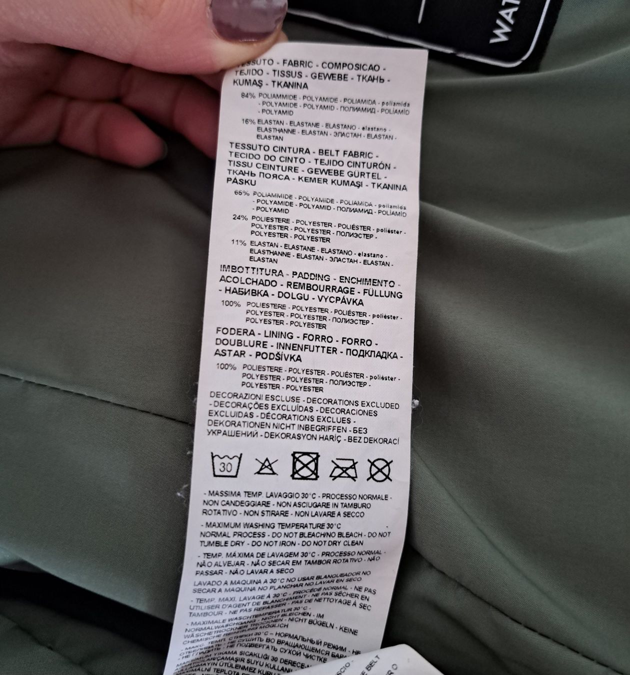 Armani Mäntel: Emporio Armani Winterjacke Gr. 42 – Gebraucht aus Baar von L.isa28 4