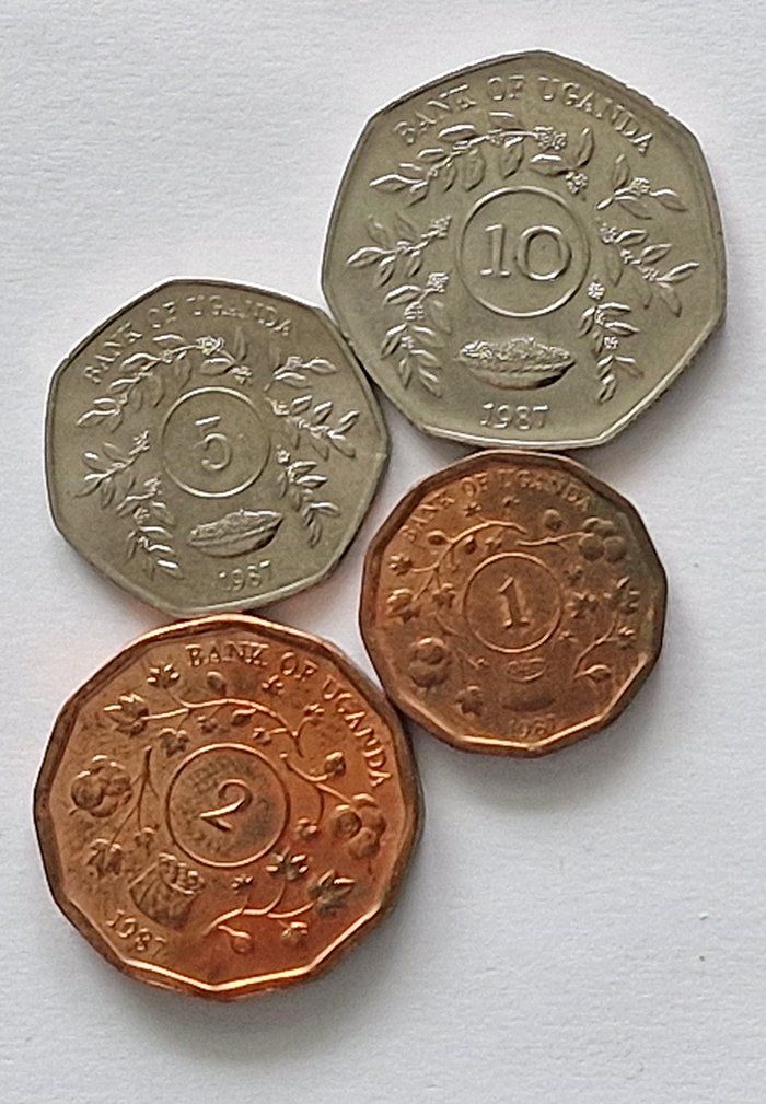 Tutti le monete: 4 x Uganda – Usato da Illnau venduto da swisshippo
