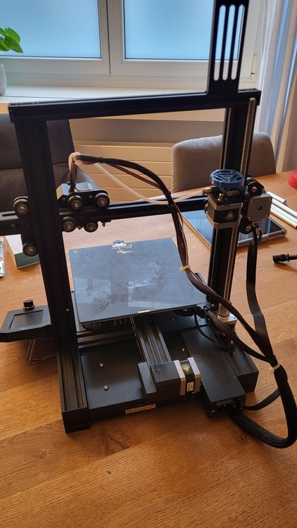 Creality Ender 3 V2 mit CR-Touch und Zubehör 2