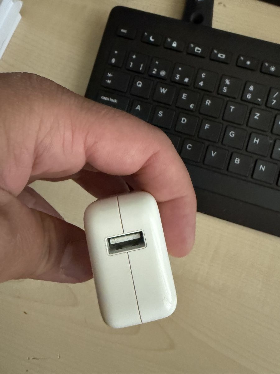 Apple Laufwerke & Adapter: Apple USB Netzteil Ladegerät – Gebraucht aus Sennhof von furkanAlb 1