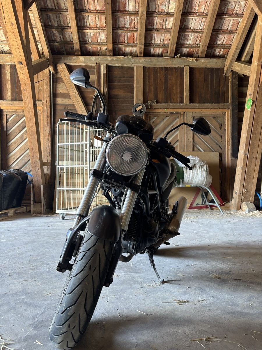 Ducati Route: Ducati Monster 695 Motorrad – D'occasion à Sissach par wie_dd2j 1