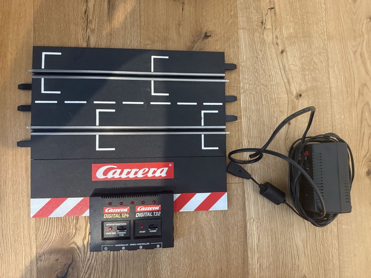 Carrera Piste: Carrera DIGITAL 124 / 132 Control Unit & Netzteil – Usato da Dagmersellen venduto da Lunatico82
