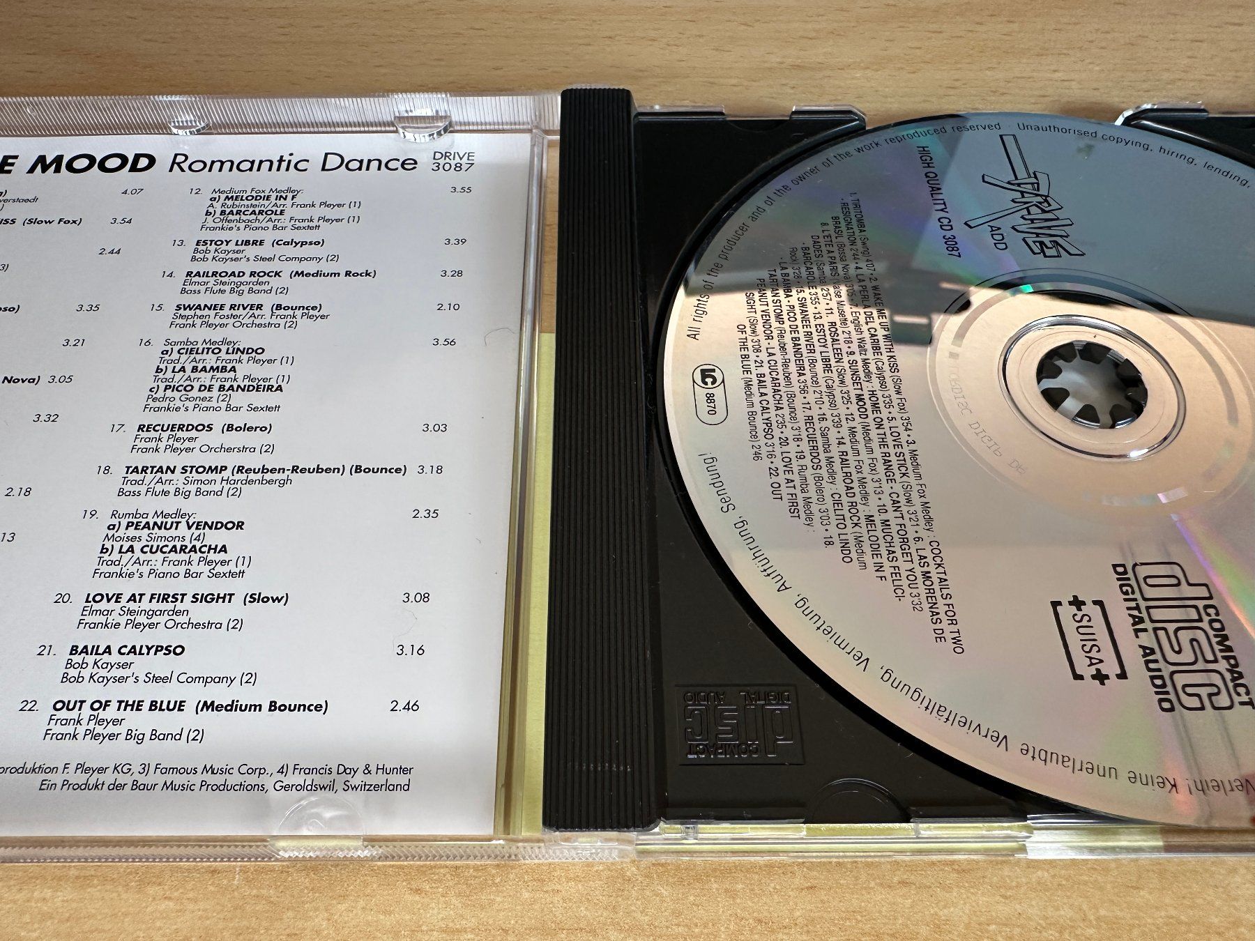 CD: In The Mood - Romantic Dance – Usato da Rikon im Tösstal venduto da Alpenmutz 2
