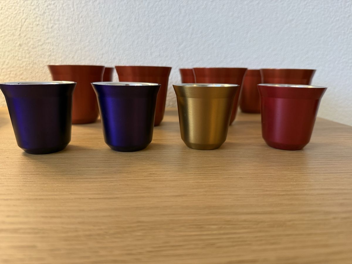 Nespresso Tasses: Nespresso 5.5 Designers Cups – D'occasion à Kloten par Mumiiin 1