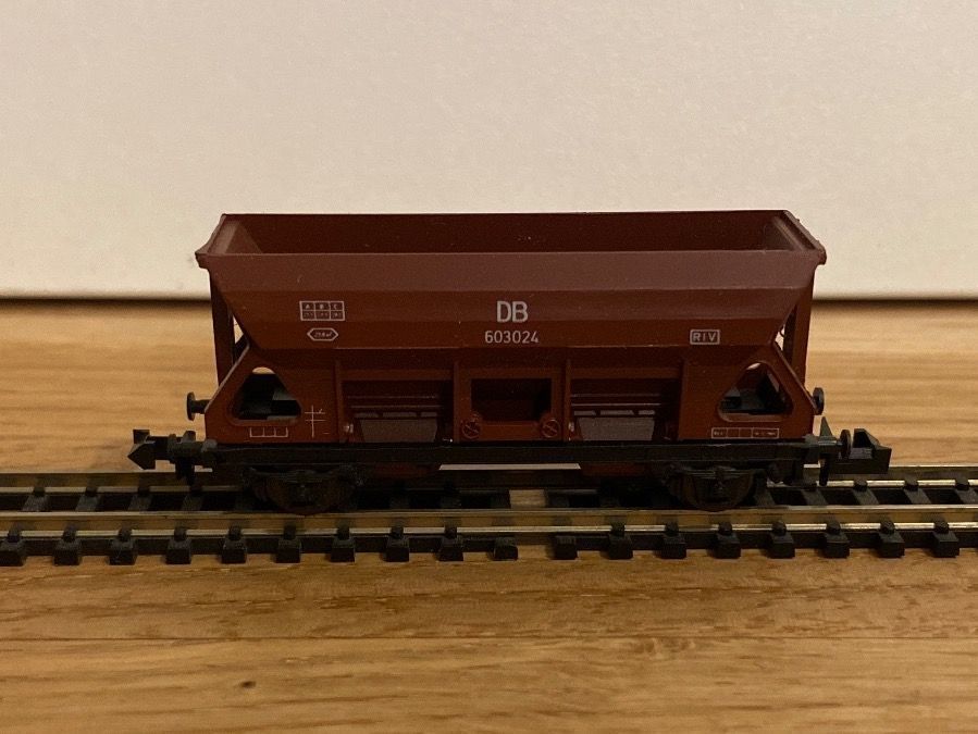 Roco Modellini di ferrovie: Roco 2302 Selbstentladewagen – Nuovo (secondo la descrizione) da Schlierbach venduto da Look8