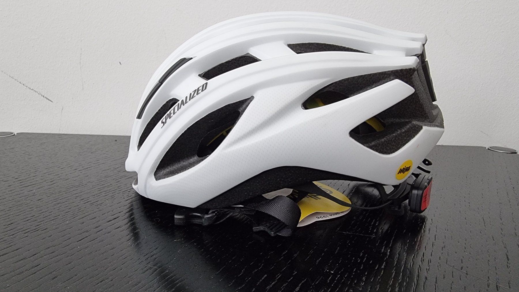Specialized Helme: Velohelm Specialized – Neu (gemäss Beschreibung) aus Biel/Bienne von river10