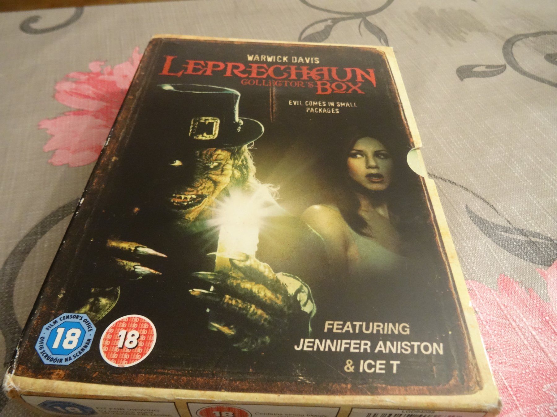 Tutti i DVDs: Leprechaun Collector's Box, 5 DVDs ENGLISCH – Usato da Olten venduto da Disc-Ausverkauf