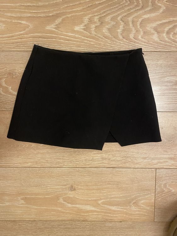 Jupe Longue Plissée Zara - Noir Pure - Taille S UK - Occasion Très Bon état