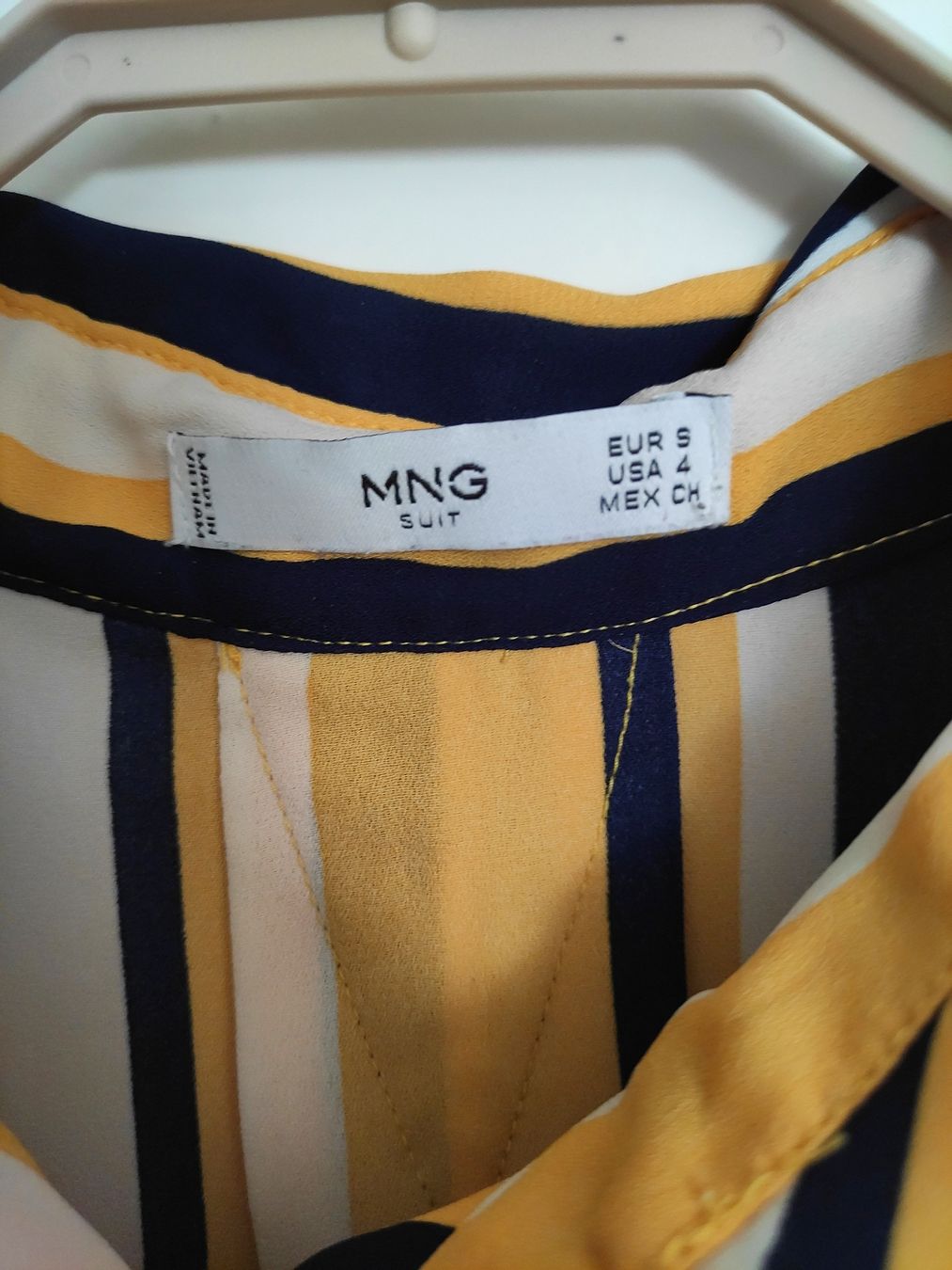 Mango Camicette: Mango Suit Bluse Größe S – Usato da Bern venduto da nik_2kbk 1