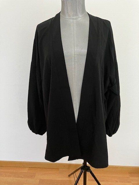 Shein Lotti di vestiti: Ensemble T M – Usato da Marin-Epagnier venduto da rchouchouu 1