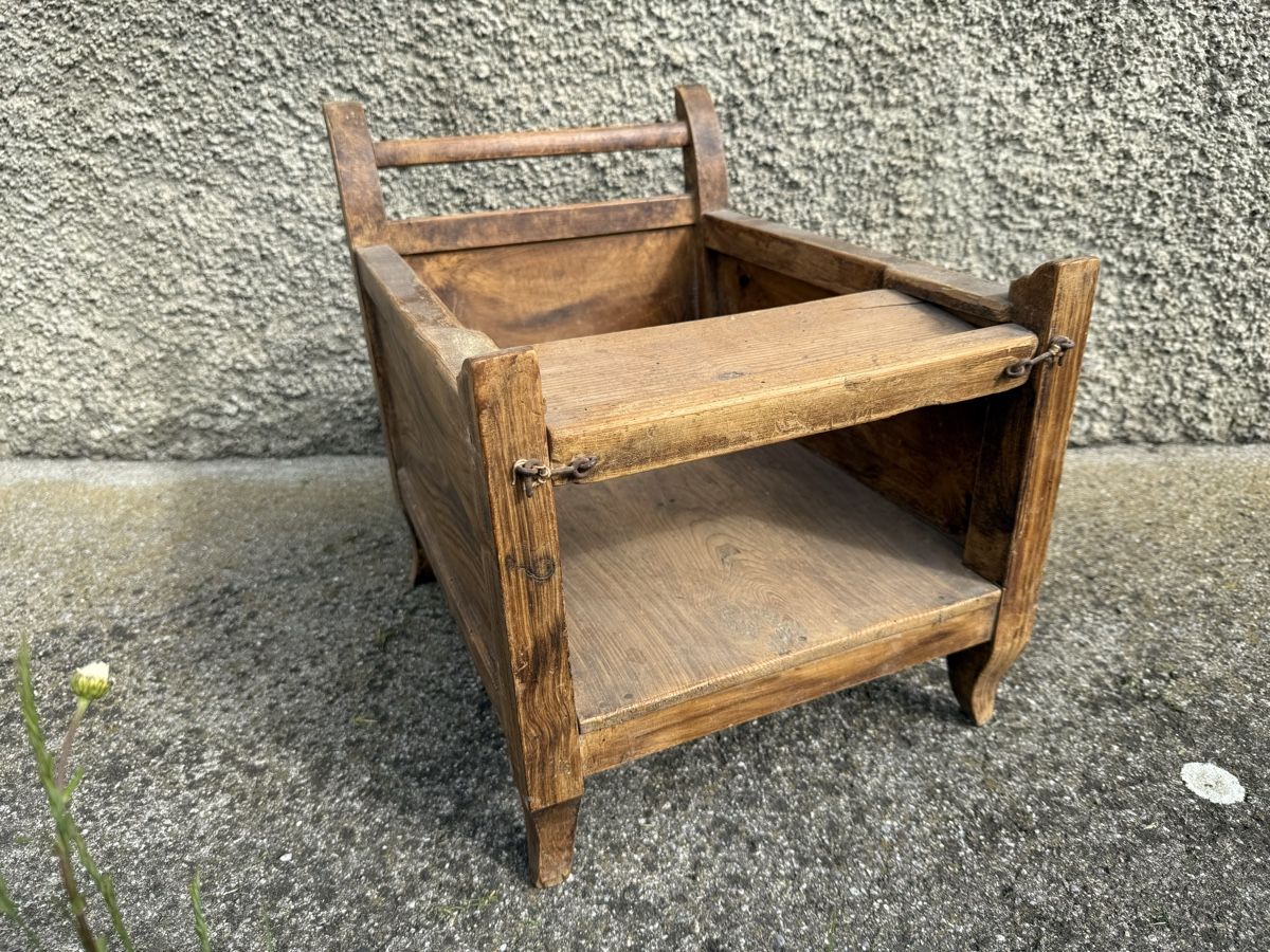 Hocker: Antiker Holzkindersitz – Gebraucht aus Appenzell Eggerst. von Koer85 2