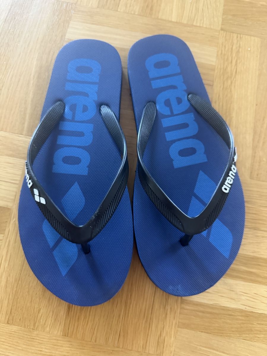 Herrenschuhe: Badeschuhe Arena blau Gr. 37 – Gebraucht aus Kilchberg ZH von Von_dutch