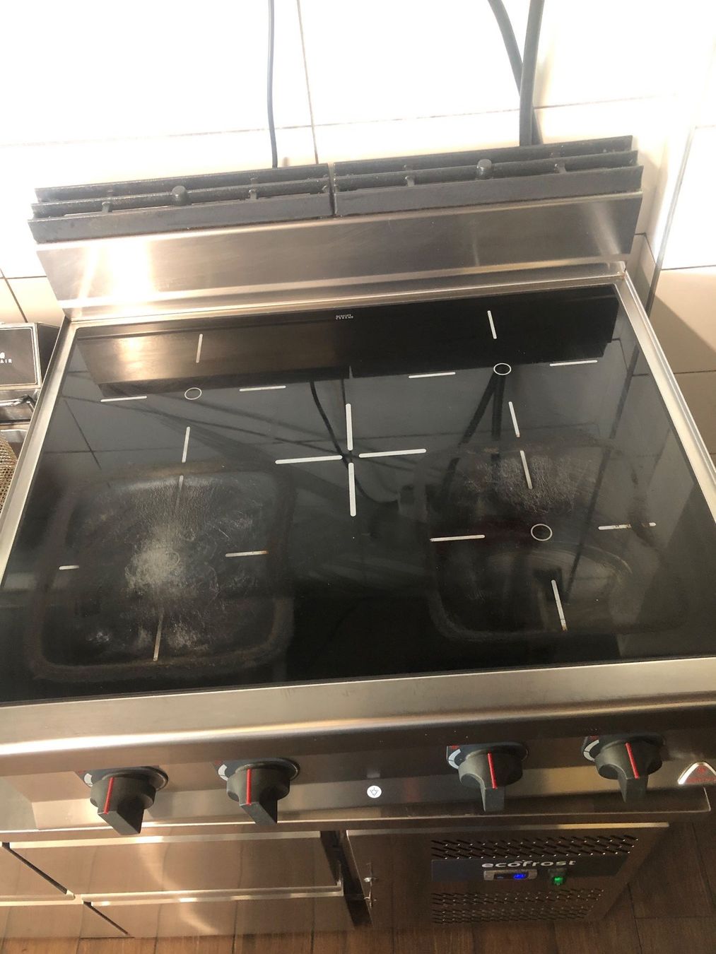 Elettrodomestici da cucina: Profi Kochherd EcoFrost - 4Kochzonen - Schnäpp... – Usato da Jonen venduto da inf_29n9 1