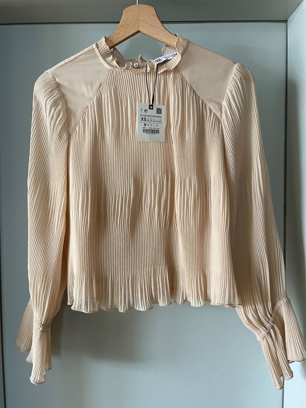 Zara Camicette: Zara Bluse XS NEU – Nuovo e nell'imballaggio originale da Dübendorf venduto da Mangia14 1