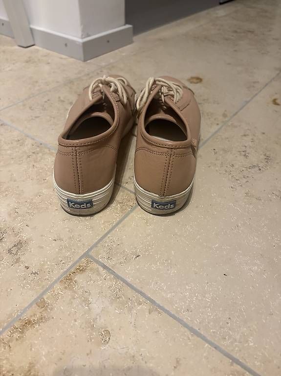Chaussures femmes: Sneakers  – D'occasion à Zürich par AJO91 4