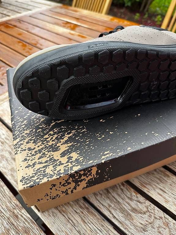 Specialized Scarpe da uomo: Chaussures Specialized 2FO Roost Clip – Nuovo e nell'imballaggio originale da La Tour-de-Trême venduto da w.max 2