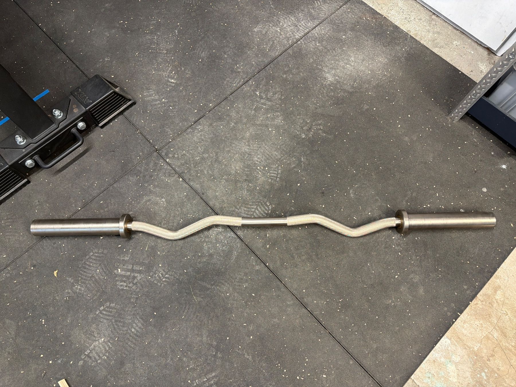Manubri & Pesi: Curl bar SZ olympique – Usato da Produit (Leytron) venduto da chr_kf8l 1