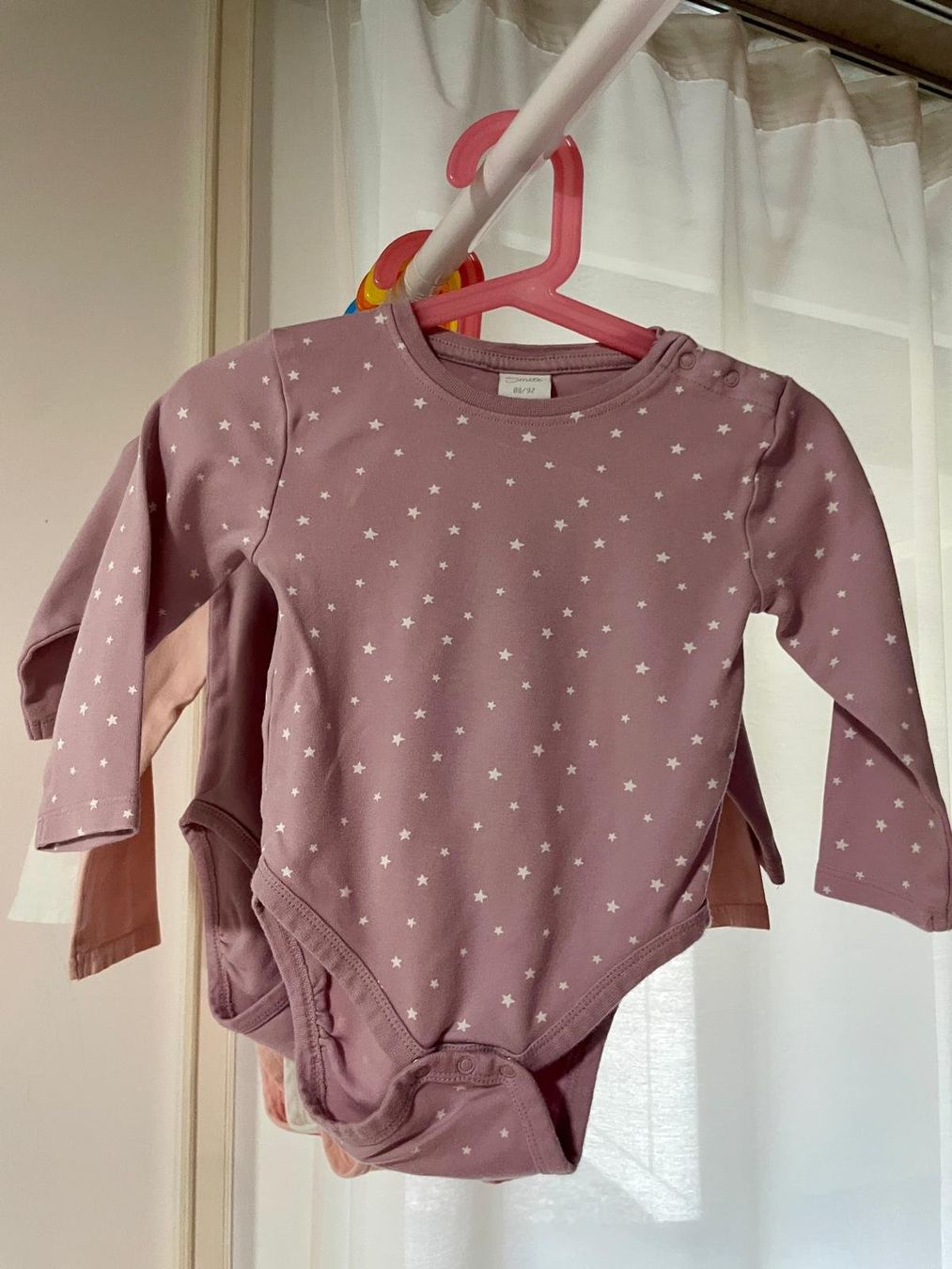 Kleiderpakete & -sets: 5 bodys langarm / Grösse 86-92cm – Gebraucht aus Basel von rev_26s7