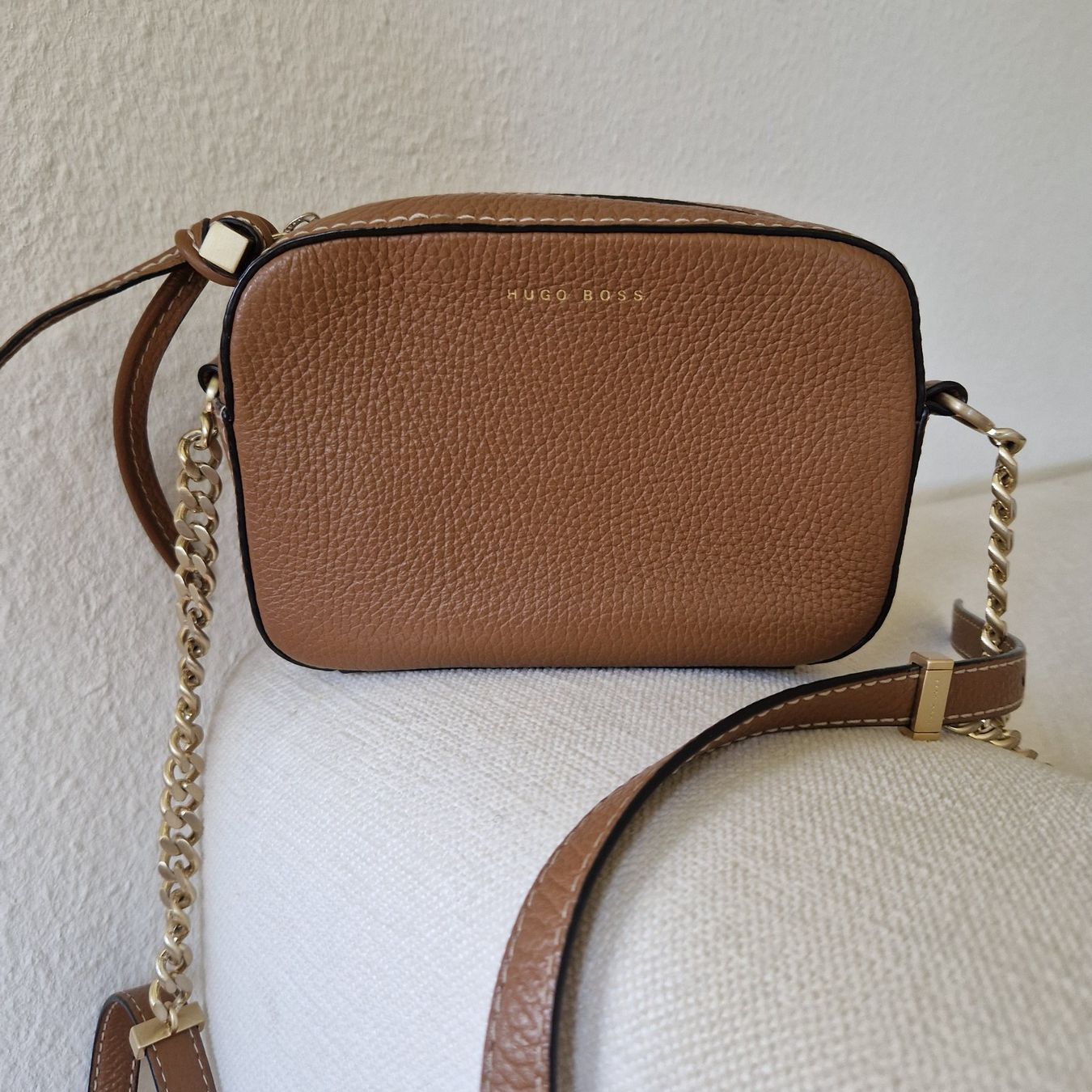Hugo Boss Borse da donna: Sac Hugo Boss bandoulière – Nuovo (secondo la descrizione) da Onex venduto da AF.