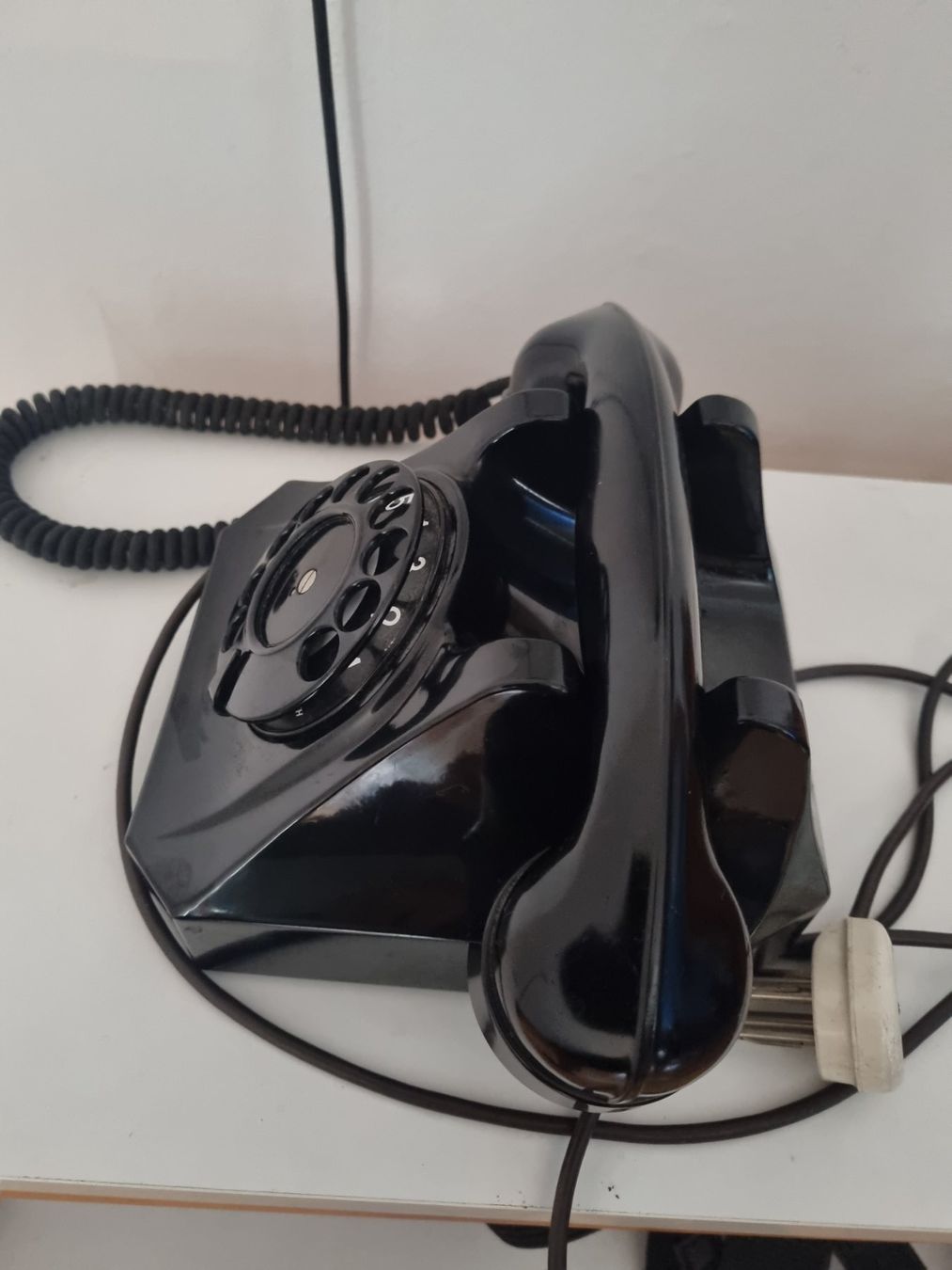 Téléphones: Antikes Drehscheibentelefon – D'occasion à Münchenstein par uflue 1