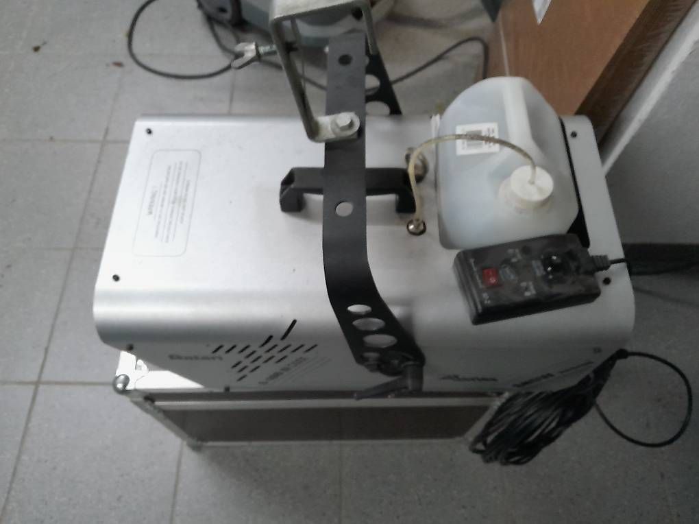 Tutte le macchine: Antari Schnee Maschine – Usato da Ossingen venduto da BCM-40 4