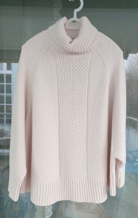 Pullover MAX MARA,one size,neuwertig, 220 Fr.