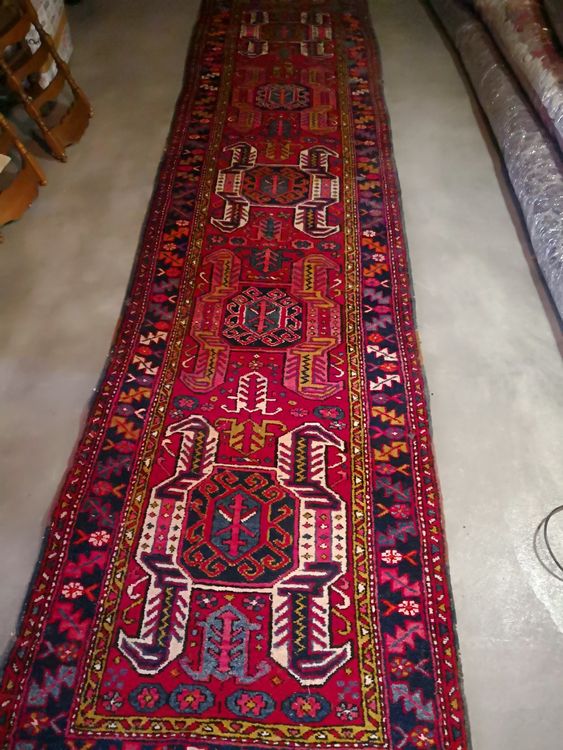 Tapis: 🤩PERSERTEPPICHLÄUFER IN ROT GEMUSTERT – D'occasion à Olten par Naja-Twins-Twins 1